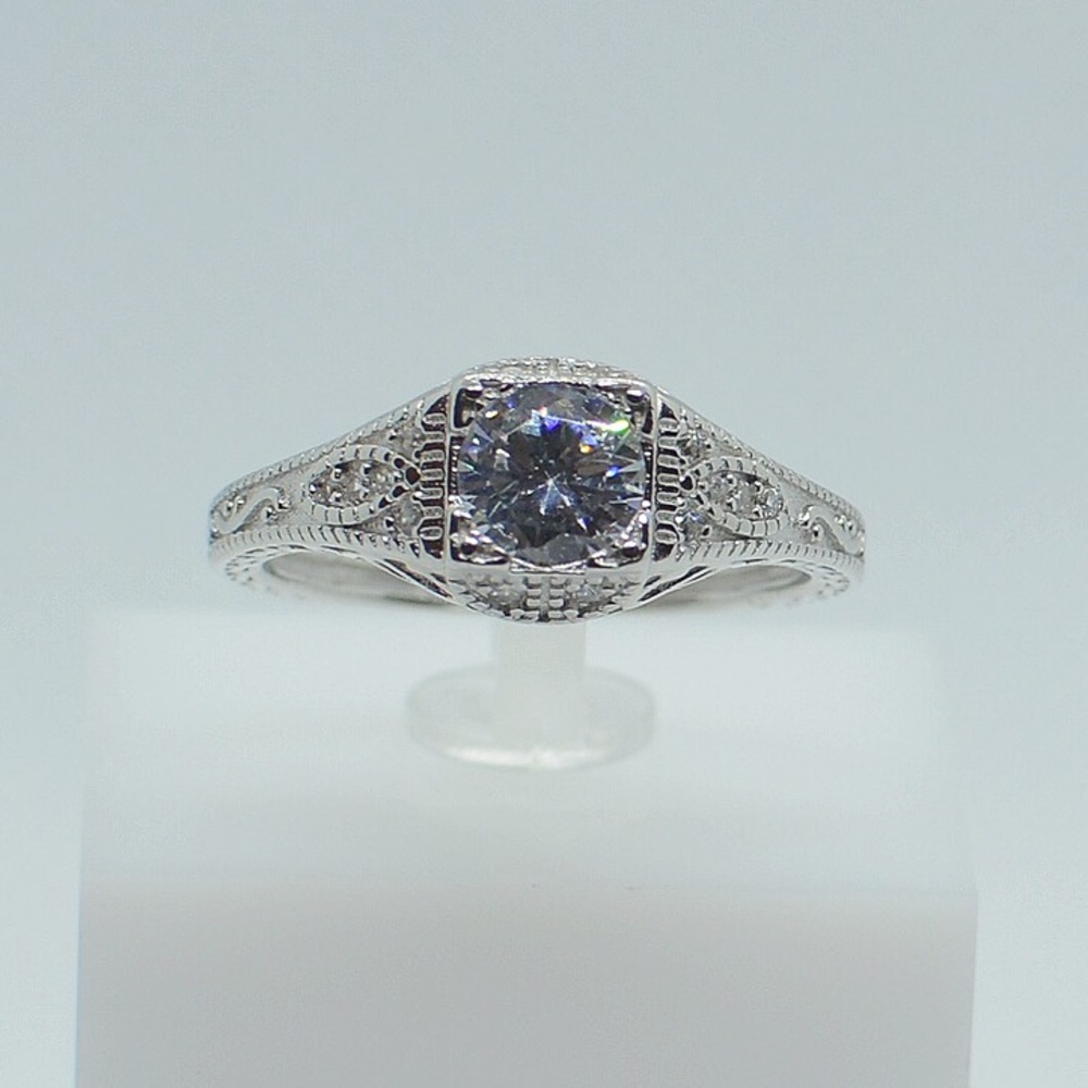 Antique .925 Sterling Silver Solitaire Ring - Picture 6 of 7